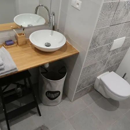 Hniezdo V Raji 1 - Luxurious 3 Min Walk To Center Apartment