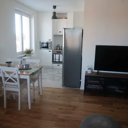 Hniezdo V Raji 1 - Luxurious 3 Min Walk To Center Apartament